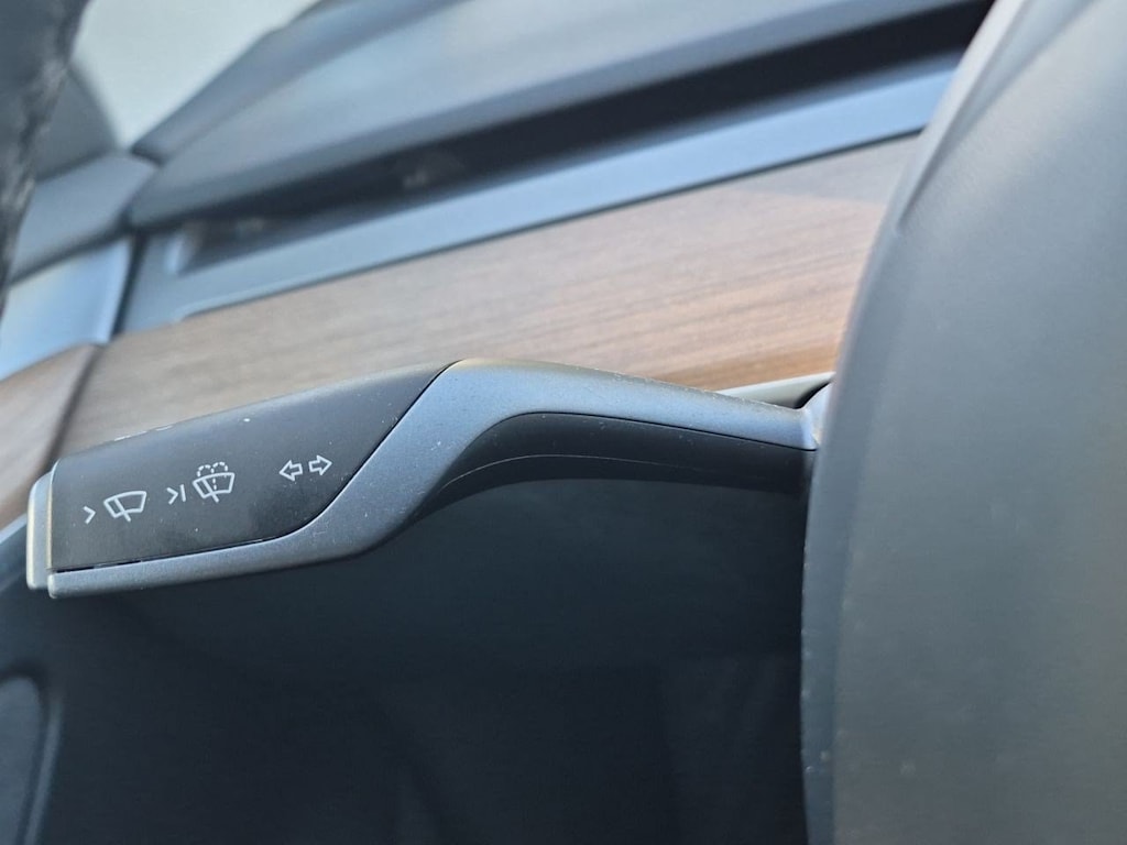 Thumbnail: 2023 Tesla Model 3 - 26