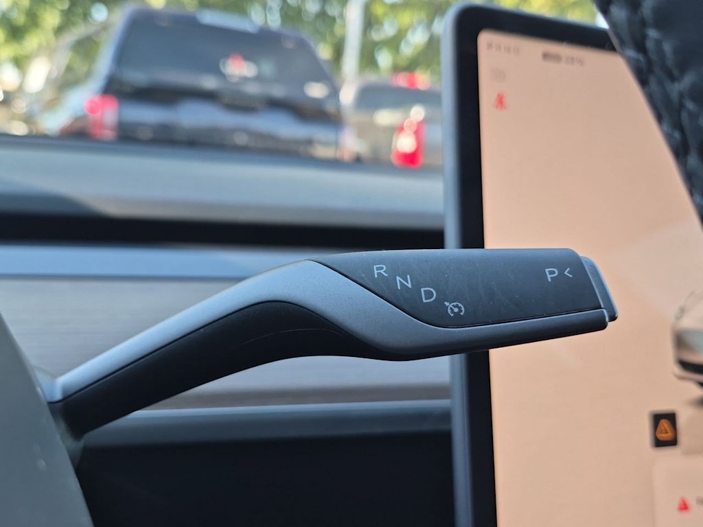 Thumbnail: 2023 Tesla Model 3 - 31