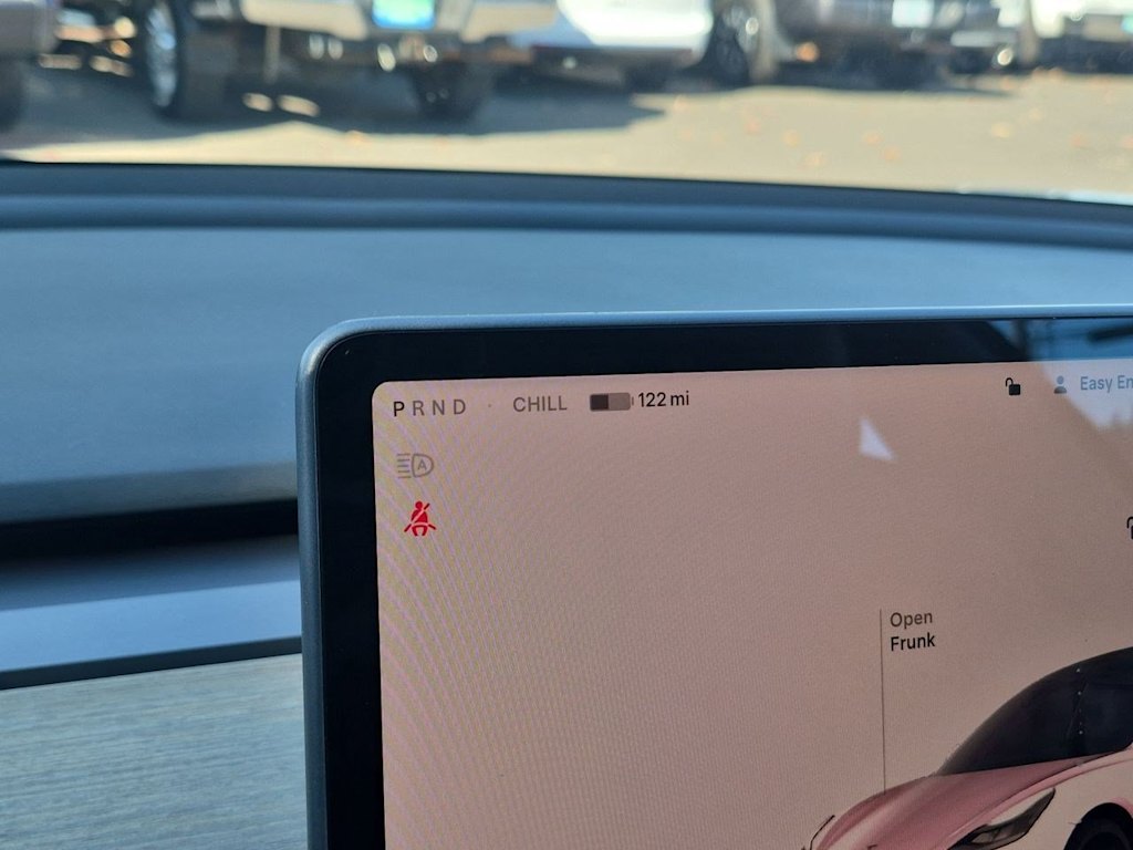 Thumbnail: 2022 Tesla Model 3 - 31