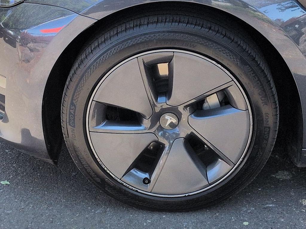 Thumbnail: 2023 Tesla Model 3 - 8
