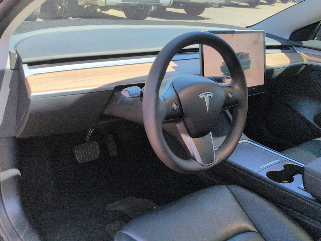 Thumbnail: 2023 Tesla Model 3 - 2
