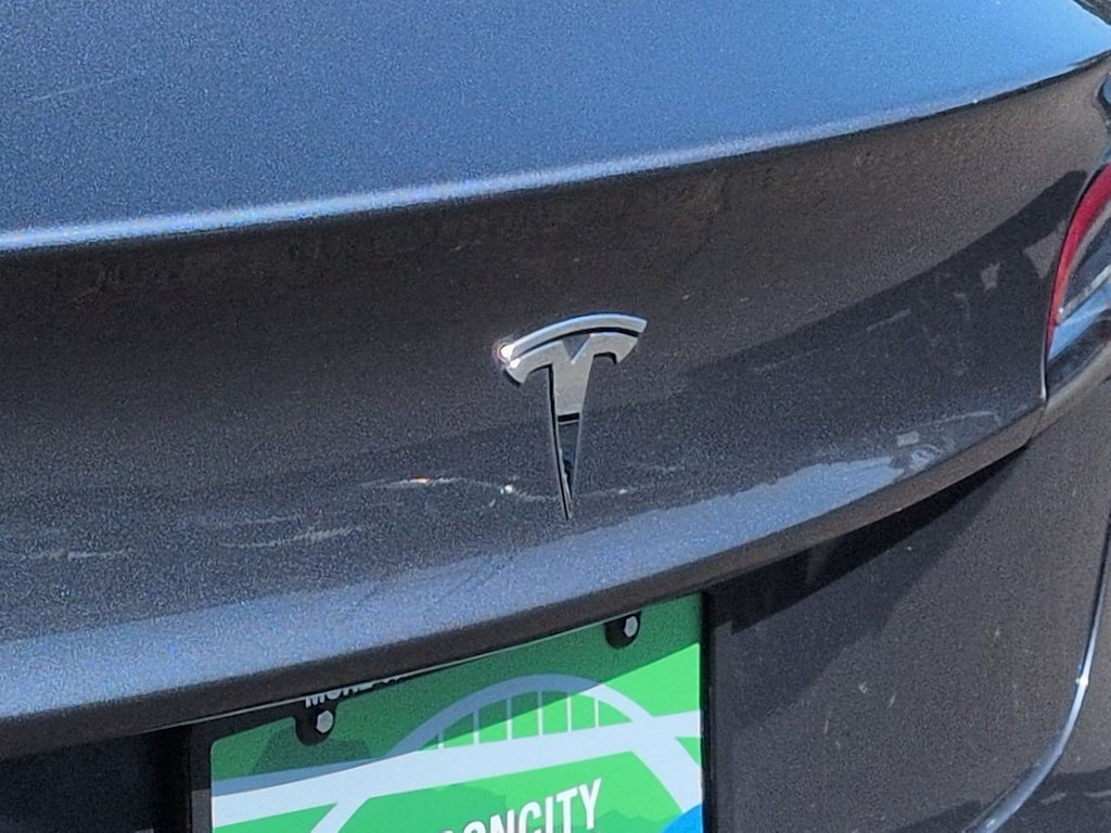 Thumbnail: 2023 Tesla Model 3 - 22