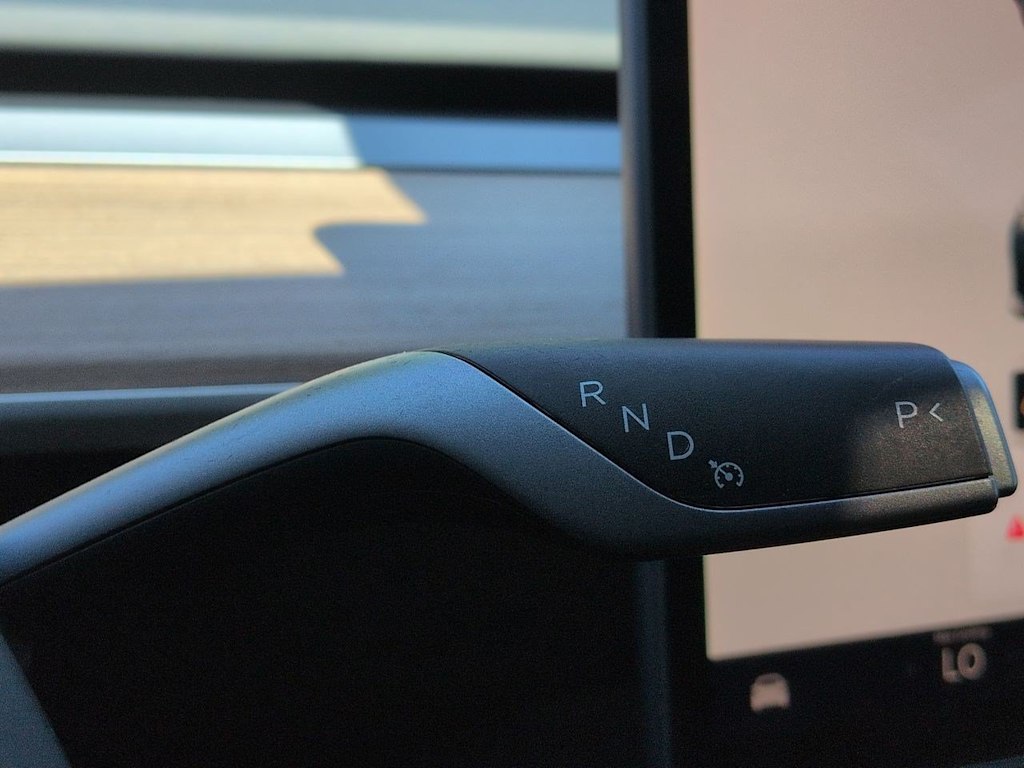Thumbnail: 2023 Tesla Model 3 - 31