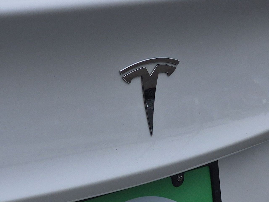 Thumbnail: 2022 Tesla Model 3 - 7