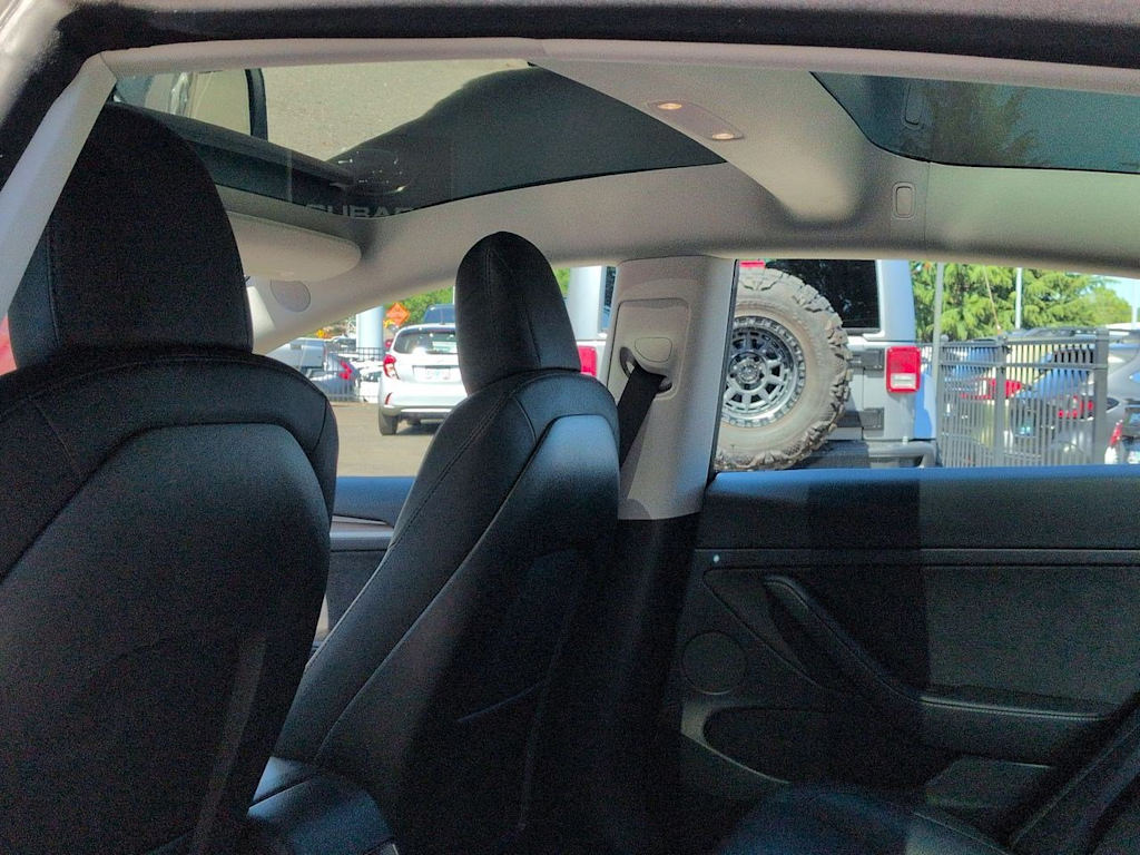 Thumbnail: 2023 Tesla Model 3 - 23