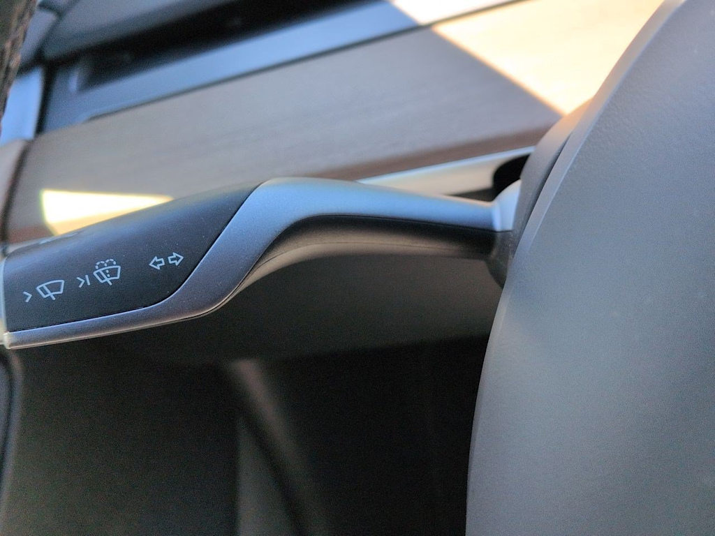 Thumbnail: 2023 Tesla Model 3 - 28
