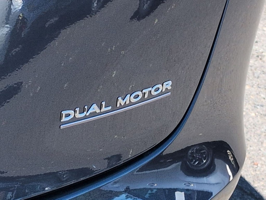 Thumbnail: 2023 Tesla Model 3 - 21