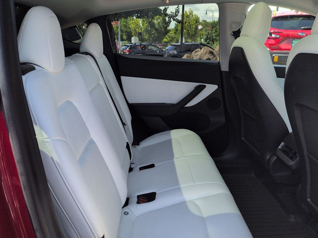 Thumbnail: 2021 Tesla Model Y - 26