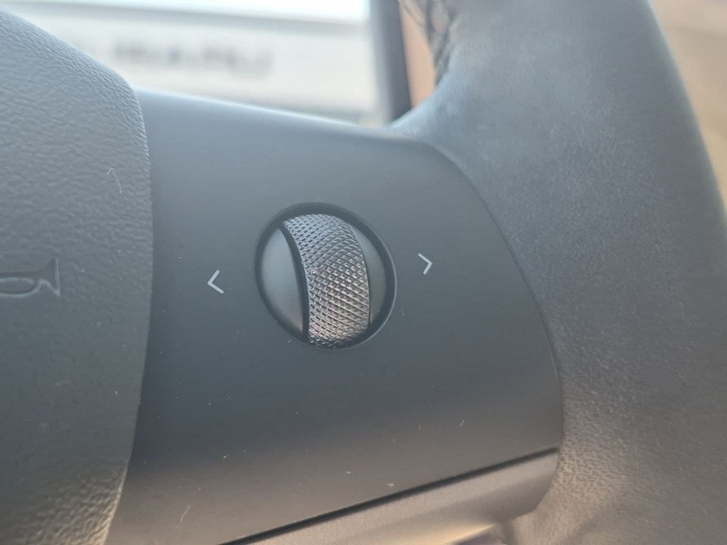 Thumbnail: 2021 Tesla Model Y - 26