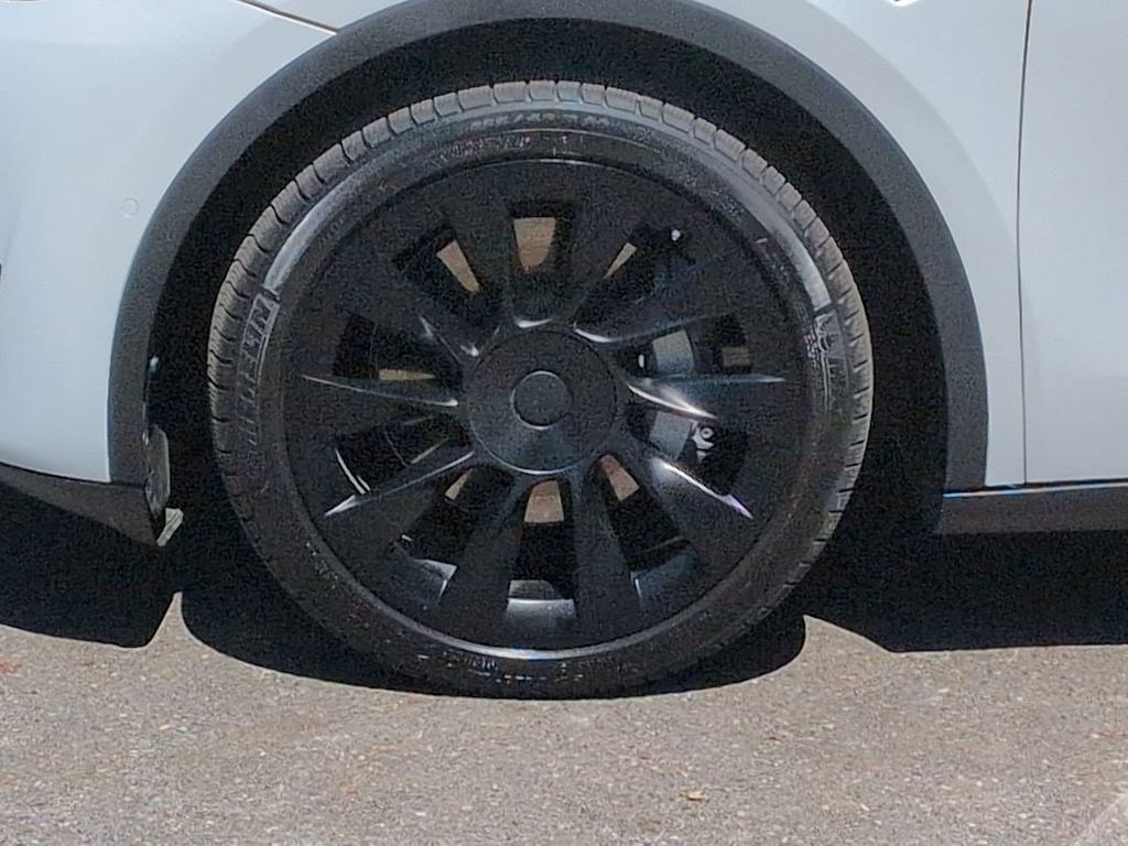 Thumbnail: 2021 Tesla Model Y - 8