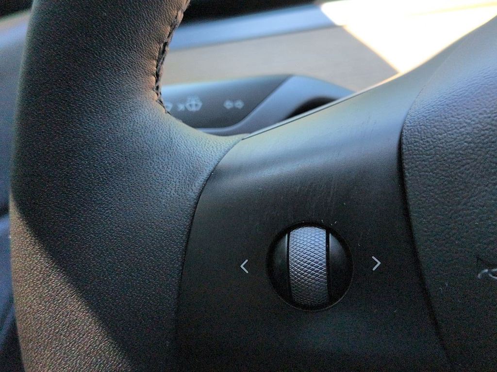 Thumbnail: 2021 Tesla Model Y - 26