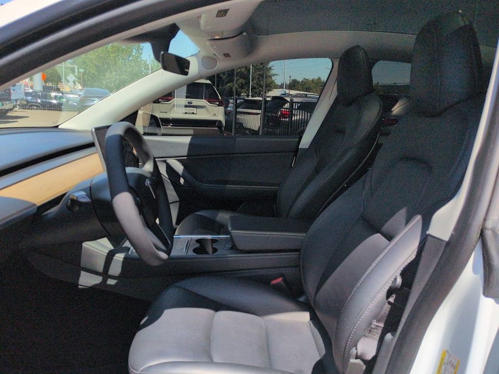 Thumbnail: 2021 Tesla Model Y - 10
