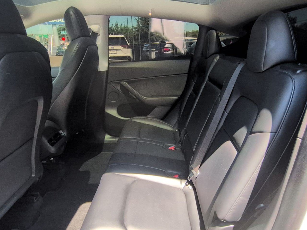 Thumbnail: 2021 Tesla Model Y - 24