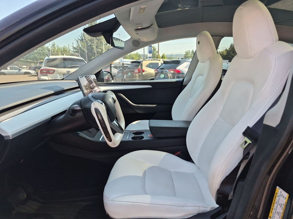 Thumbnail: 2024 Tesla Model Y - 10