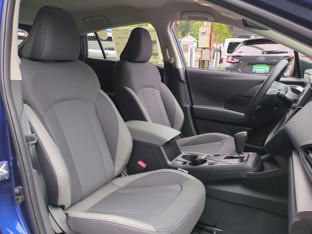 2025 Subaru Impreza Base 12