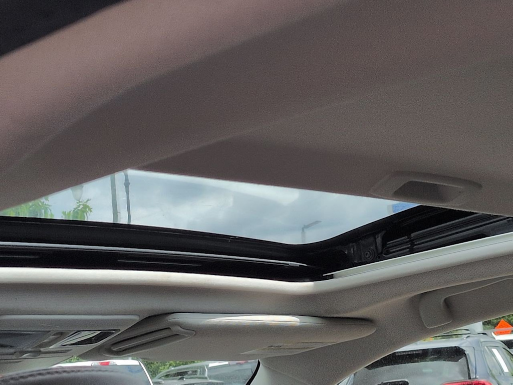 Thumbnail: 2015 Subaru Forester - 27