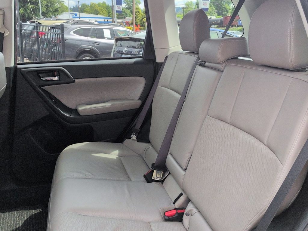 Thumbnail: 2015 Subaru Forester - 13