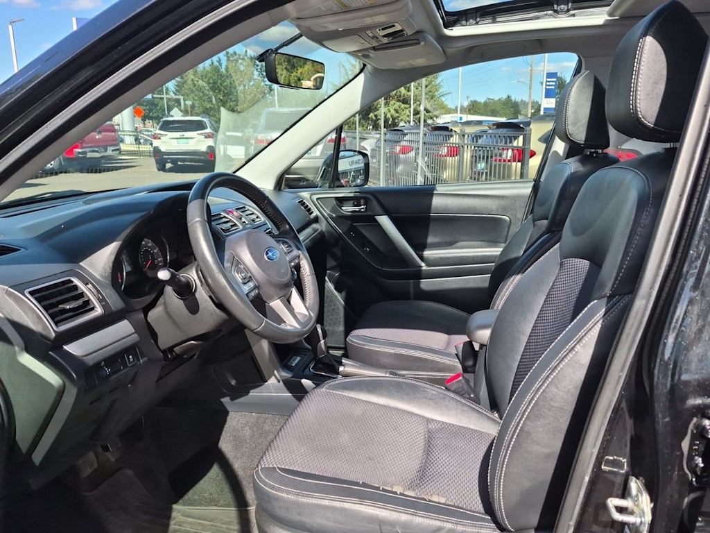 Thumbnail: 2018 Subaru Forester - 10