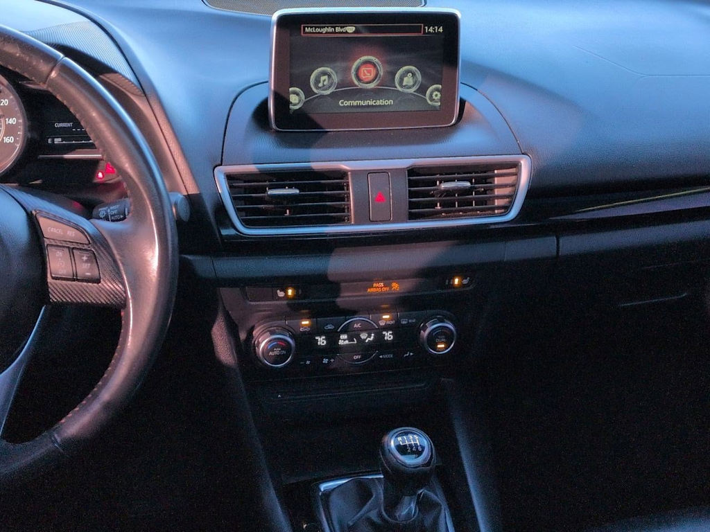 Thumbnail: 2016 Mazda Mazda3 - 15