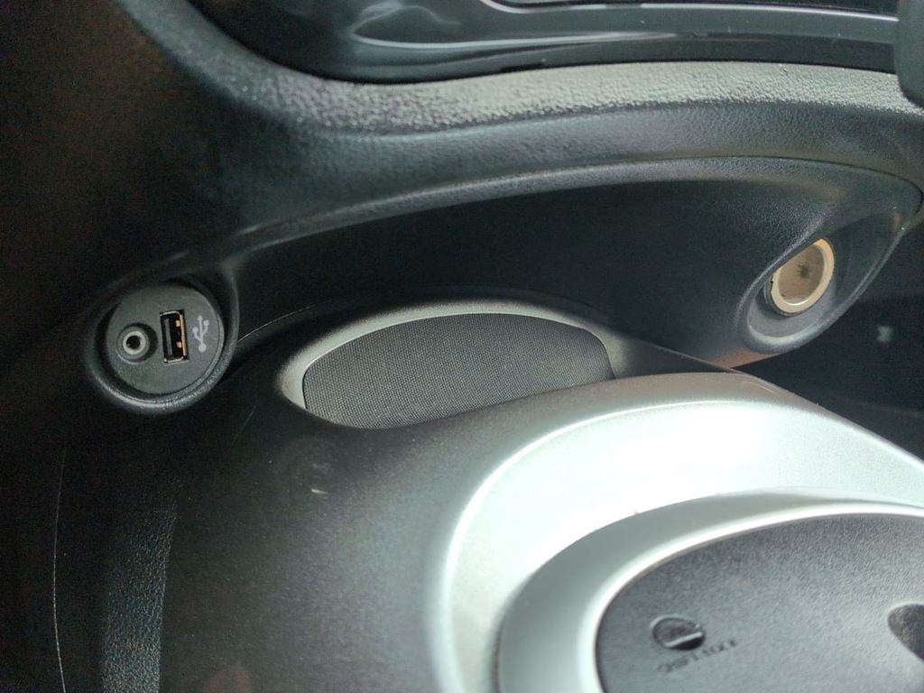 Thumbnail: 2012 Nissan Juke - 36