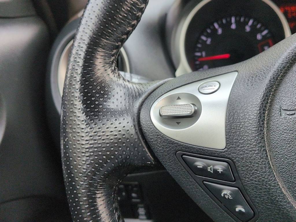 Thumbnail: 2012 Nissan Juke - 30