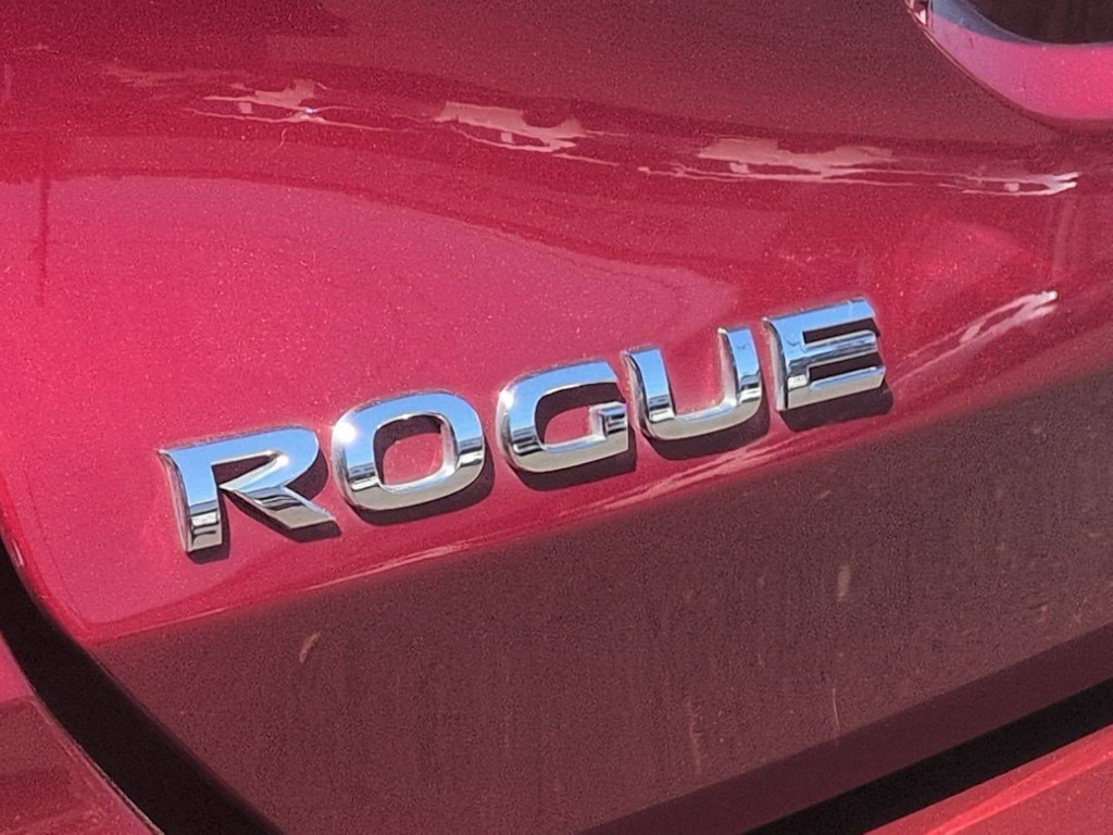Thumbnail: 2017 Nissan Rogue - 24