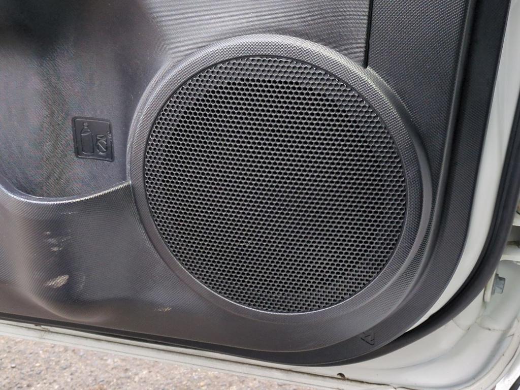 Thumbnail: 2016 Toyota Prius c - 34