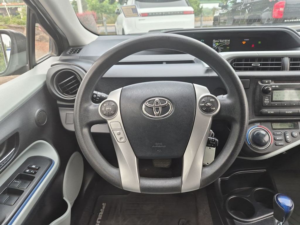Thumbnail: 2012 Toyota Prius c - 13