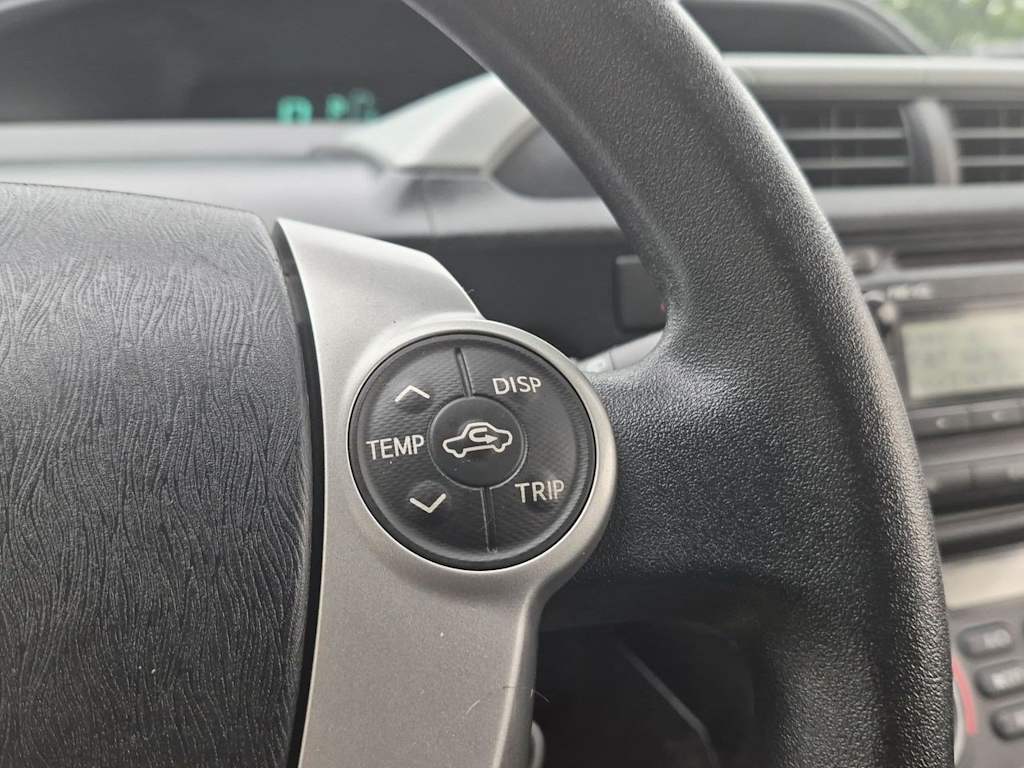 Thumbnail: 2012 Toyota Prius c - 29