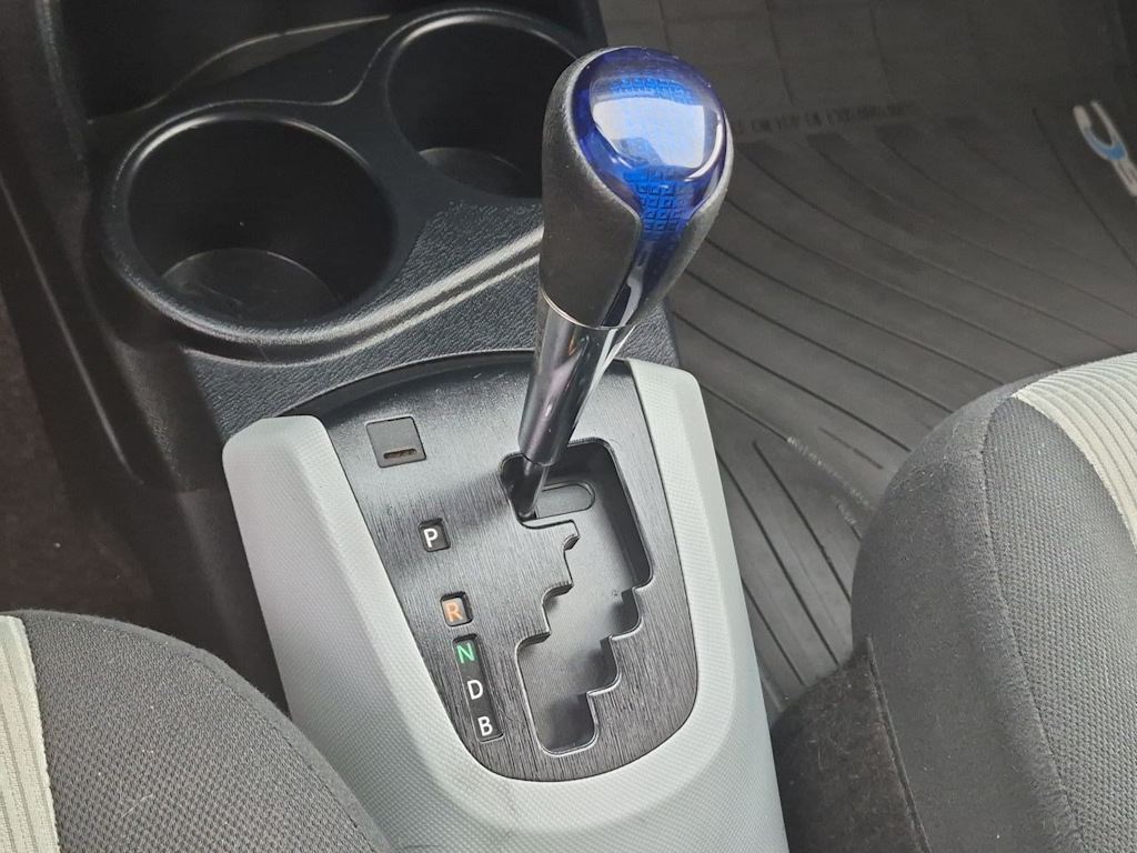 Thumbnail: 2012 Toyota Prius c - 15