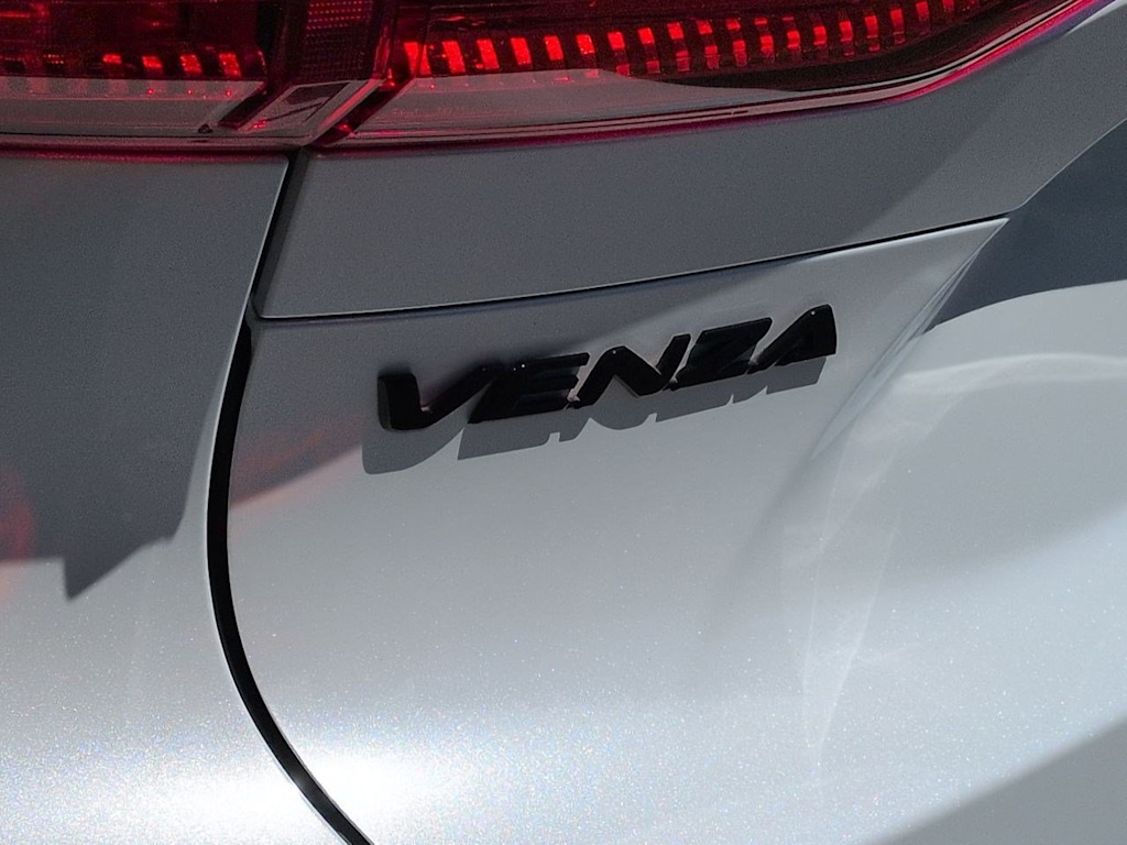 Thumbnail: 2024 Toyota Venza - 26