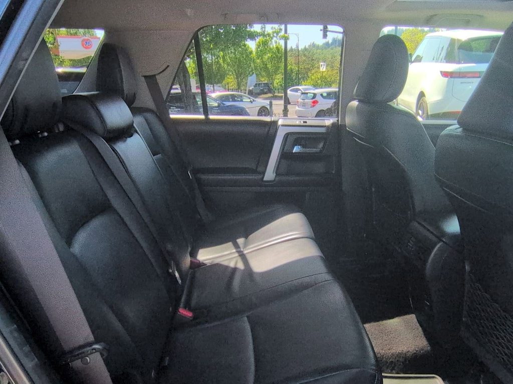 Thumbnail: 2016 Toyota 4Runner - 29