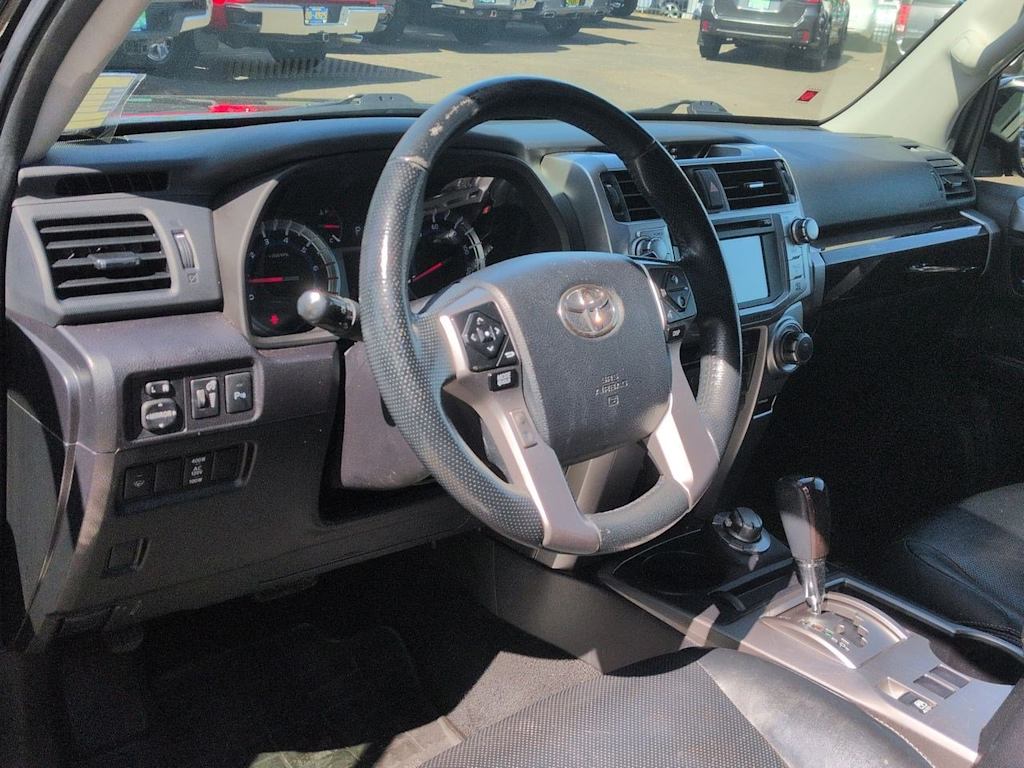 Thumbnail: 2016 Toyota 4Runner - 2