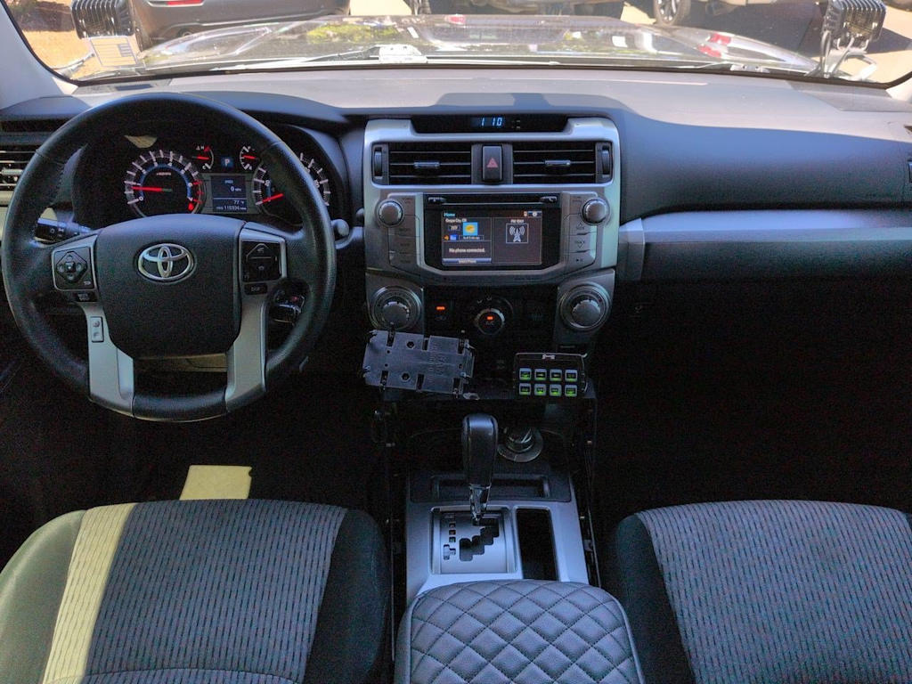 Thumbnail: 2017 Toyota 4Runner - 9