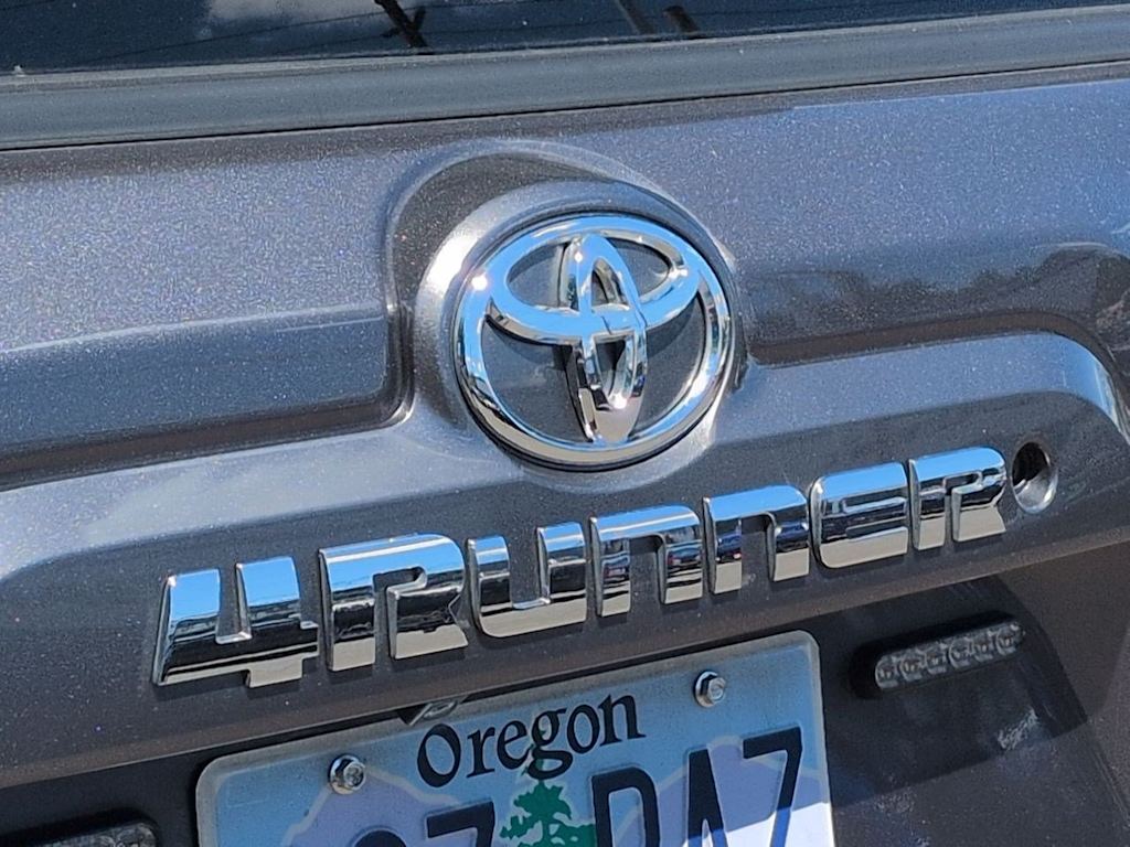 Thumbnail: 2017 Toyota 4Runner - 7