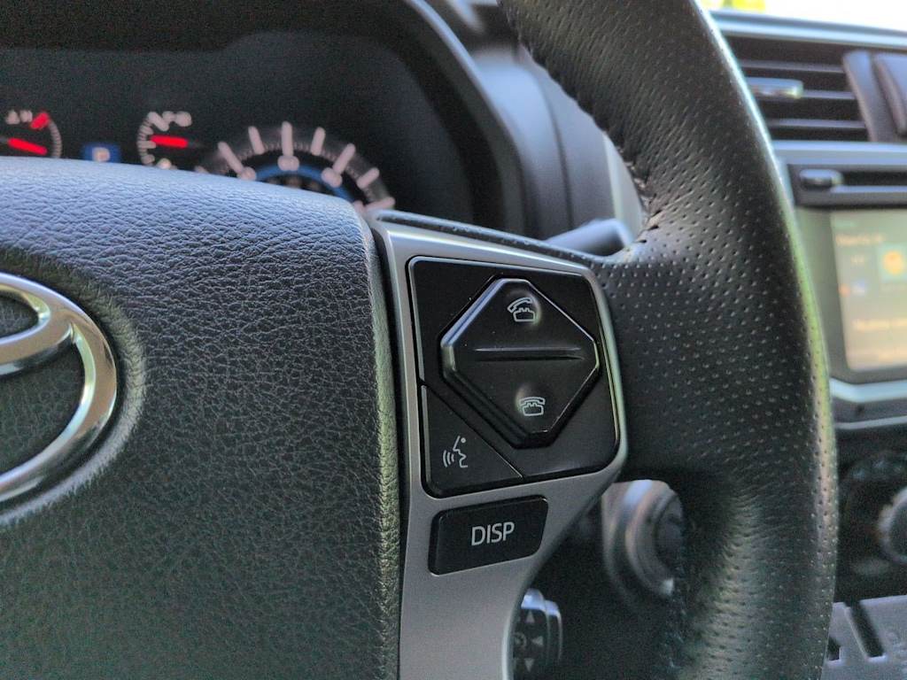 Thumbnail: 2017 Toyota 4Runner - 29