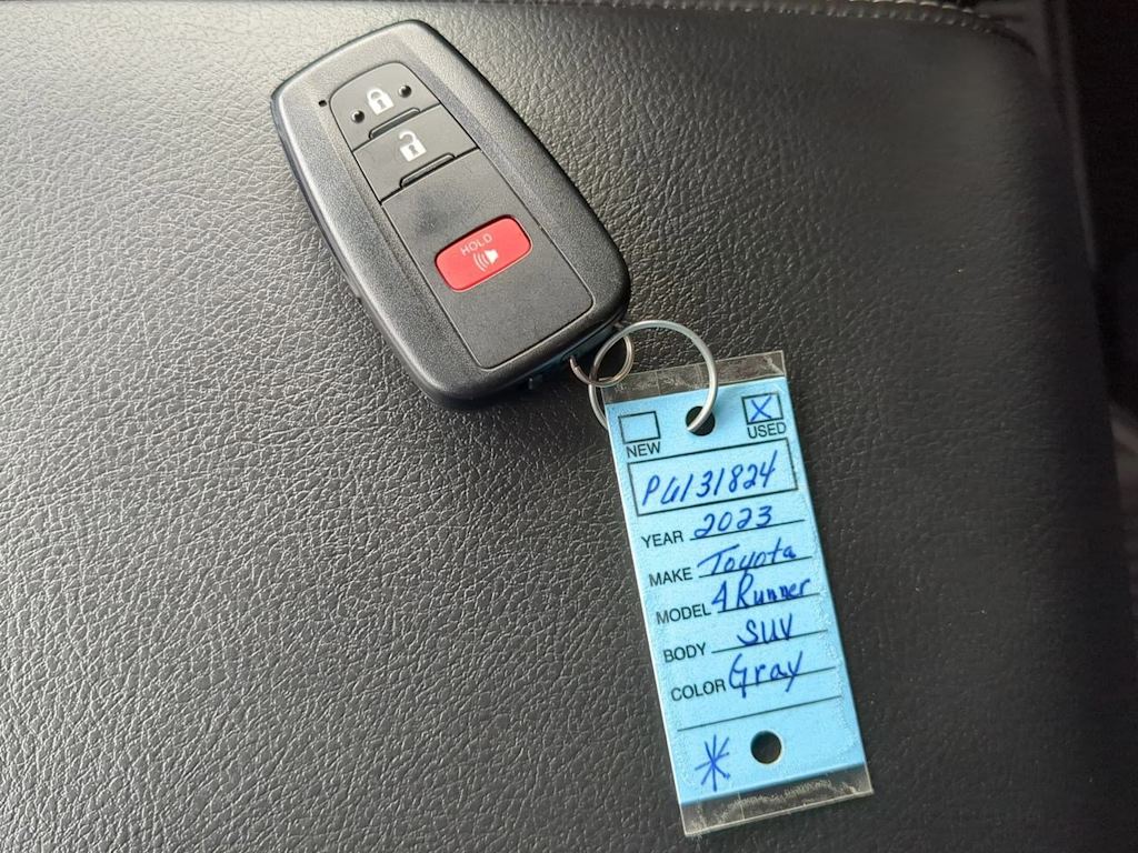 Thumbnail: 2023 Toyota 4Runner - 19