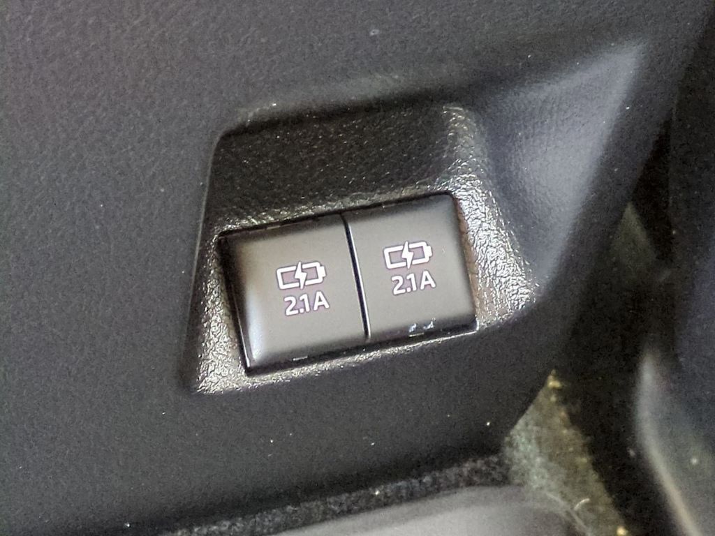 2022 Toyota 4Runner SR5 42