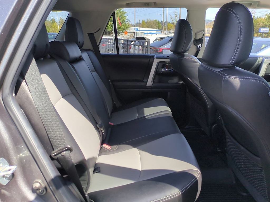 2022 Toyota 4Runner SR5 30