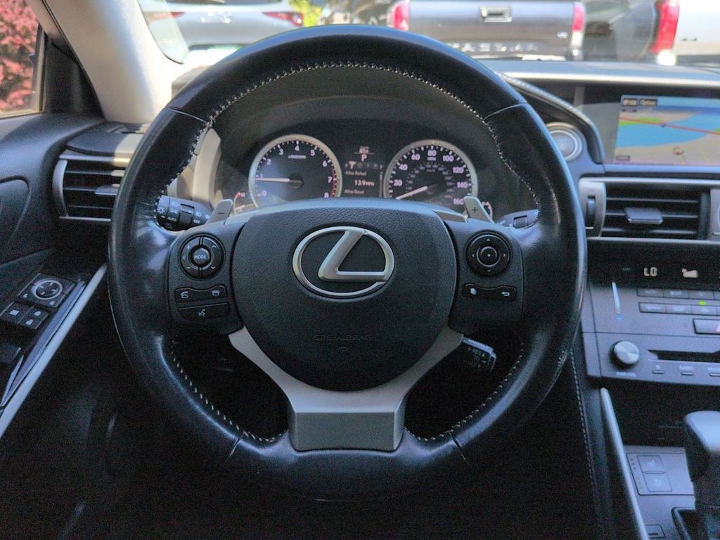Thumbnail: 2016 Lexus IS - 14