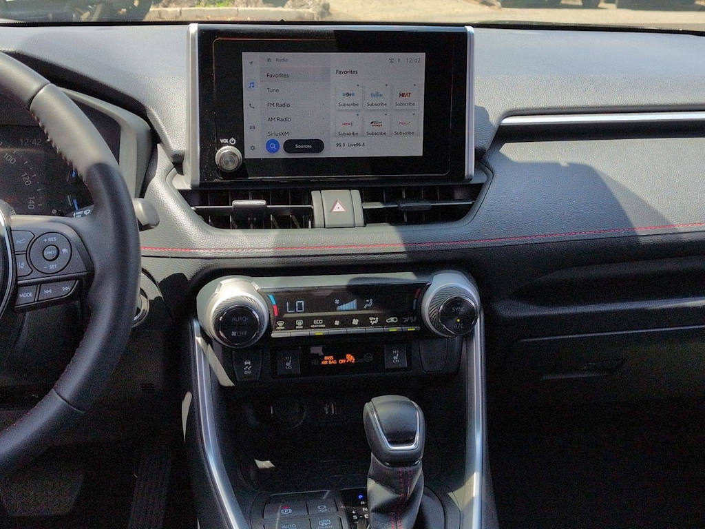 Thumbnail: 2024 Toyota RAV4 - 14