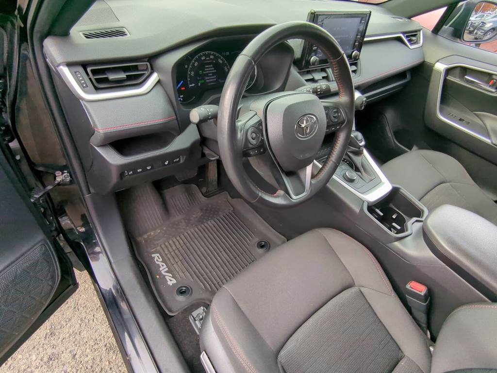 Thumbnail: 2022 Toyota RAV4 - 2