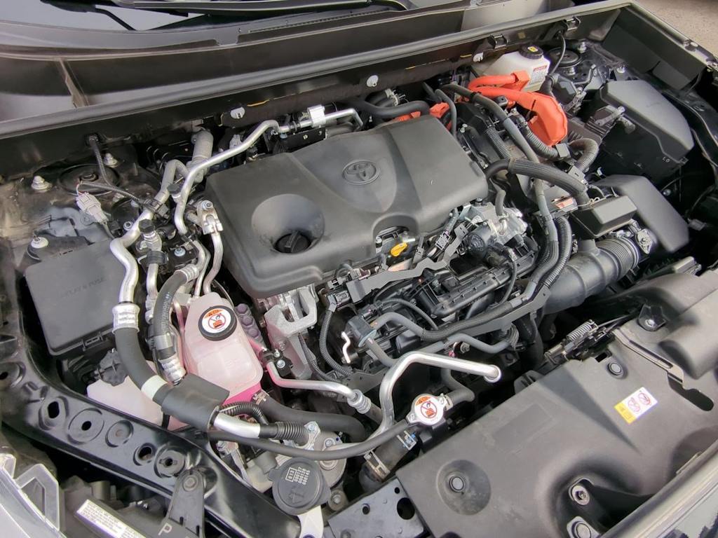 Thumbnail: 2022 Toyota RAV4 - 8