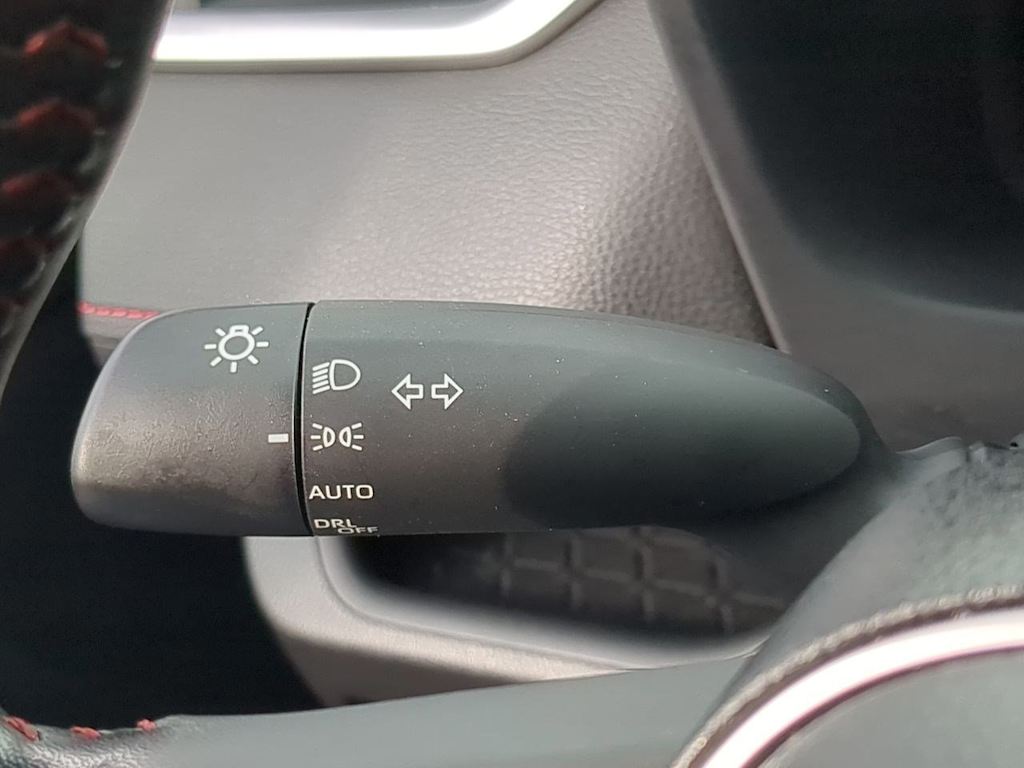 Thumbnail: 2022 Toyota RAV4 - 31