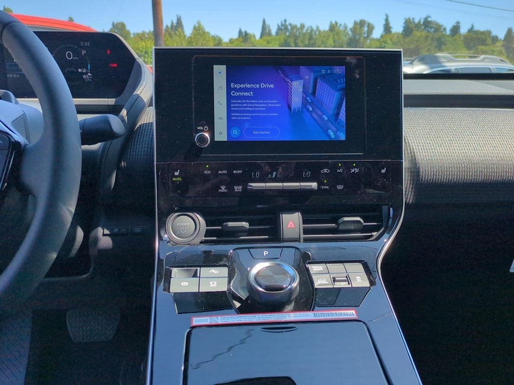 Thumbnail: 2025 Subaru Solterra - 15