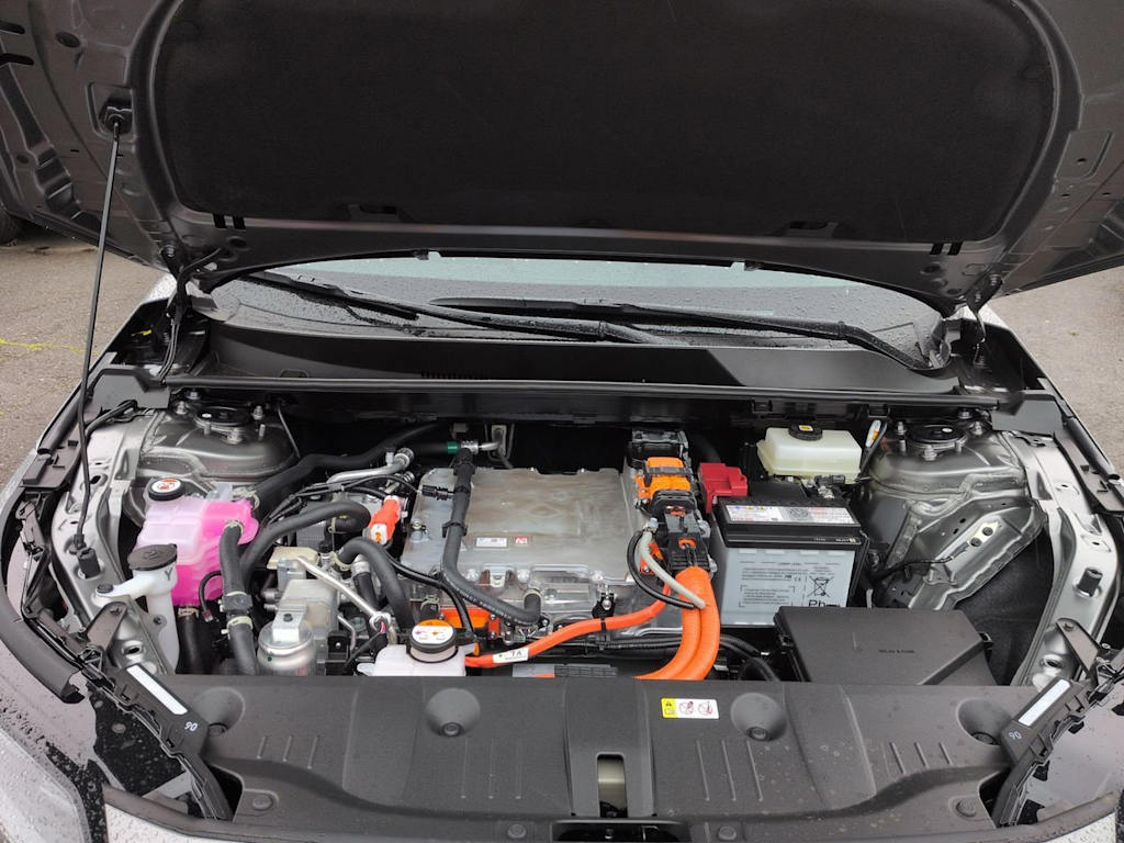 Thumbnail: 2026 Subaru Solterra - 9