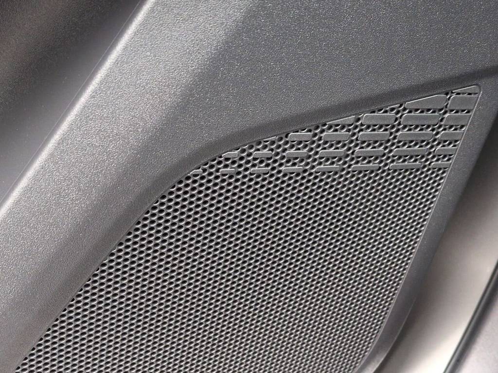 Thumbnail: 2026 Subaru Solterra - 32