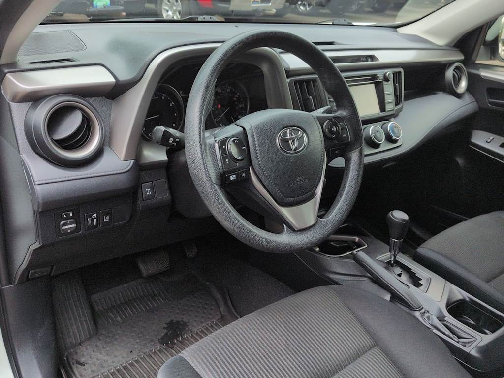 Thumbnail: 2017 Toyota RAV4 - 2
