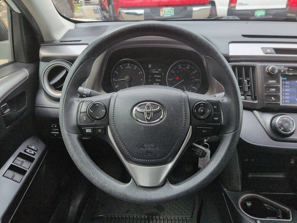 Thumbnail: 2017 Toyota RAV4 - 14