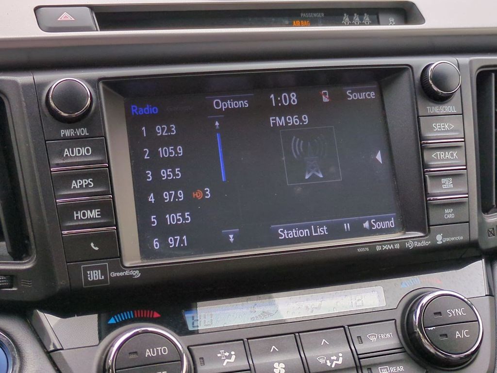 Thumbnail: 2018 Toyota RAV4 - 37